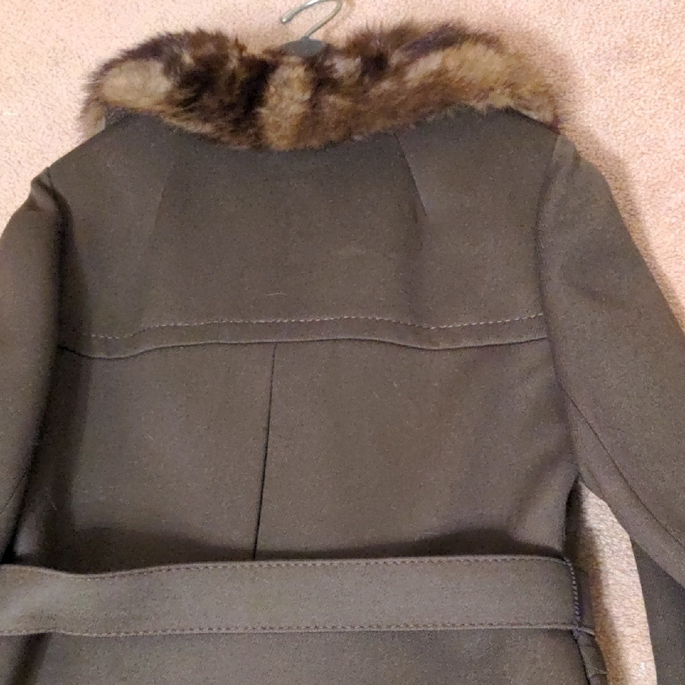 10. Vintage Women's Beige Taupe Trench Coat Fur Collar Canadian Company - Picture 10 of 10
